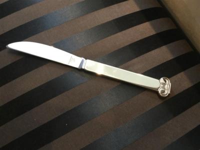 VINTAGE REED & BARTON SWID POWELL ROBERT VENTURI STAINLESS STEEL KNIFE 9 5/8''
