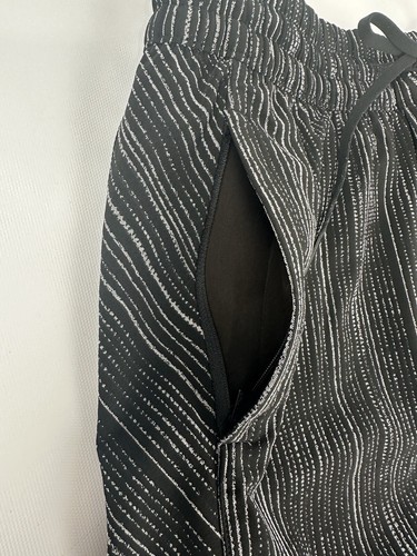 Athleta Arrival Ankle Pants Amara Stripe Black Drawstring Zip Pocket Size 6 - Picture 8 of 13