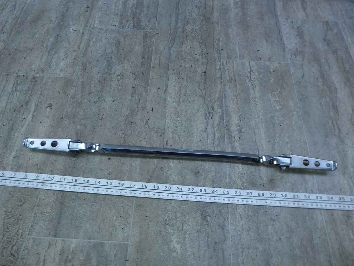 1982 Yamaha XJ650 Maxim I Y611-3) front highway foot pegs twist