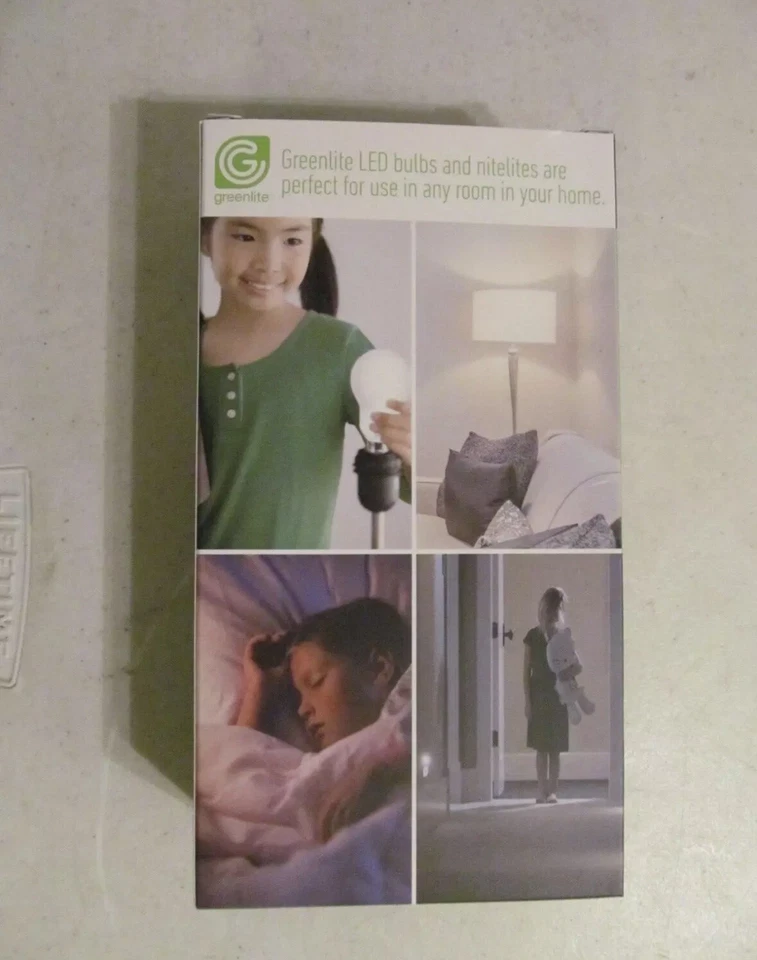 12 Greenlite 9WLED Bulbs Equal 60W + (3) LED Nitelite w/ Dusk To Dawn Sensor - Image 4 of 4