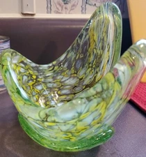 Fire and Light Signed Recycled Art Glass Multi-Color Crackle Splash Bowl Celery