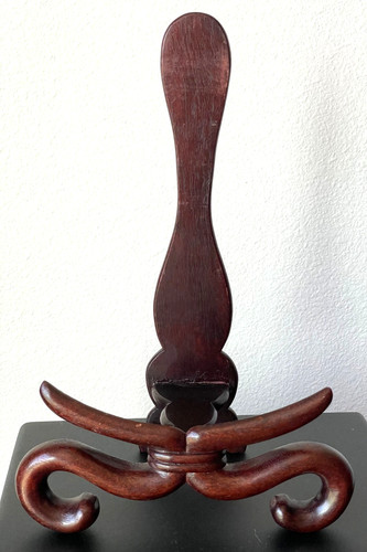 Vintage Chinese Red Wood Stand For Large Plate Or Charger 12"x8" Needs Repair