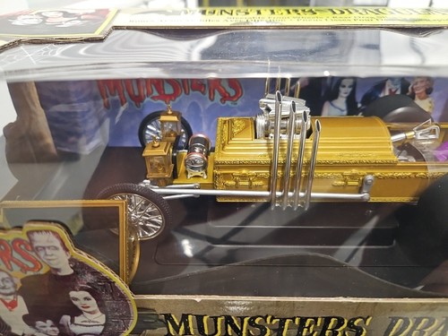 Ertl American Muscle The Munsters Dragsters Dragula 1:18 Diecast - Gold - Picture 2 of 6