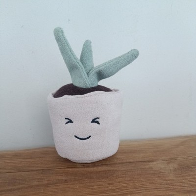 Jellycat lachende Sämling Setzling Pflanze - selten zurückgezogen 