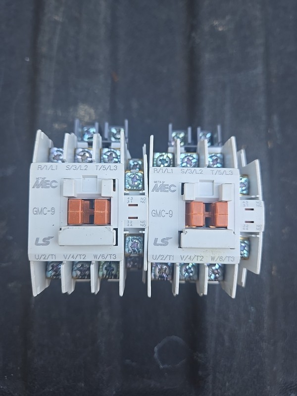 GMC(D)-9 CONTACTOR SWITCHES, PAIR USED