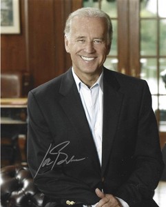 JOE BIDEN - President of the United States (2021-2025) - Autograph Photo