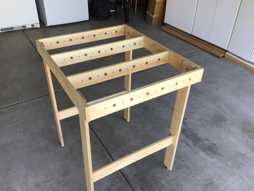model railroad benchwork