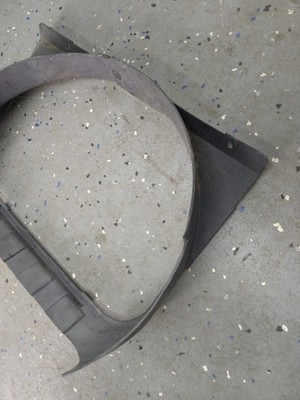 84-89 Nissan 300ZX Z31 OEM Upper Fan Shroud 21477 01P00 **Read