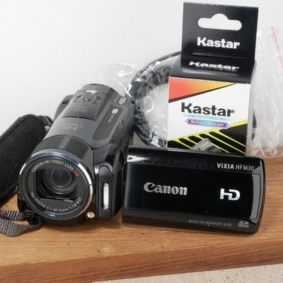 Canon VIXIA HF M30 Full HD 1080p AVCHD Video Camcorder *GOOD/TESTED*