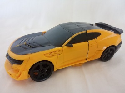 Transformers Bumblebee - The Last Knight Armor Turbo Changer   20 cm. tall