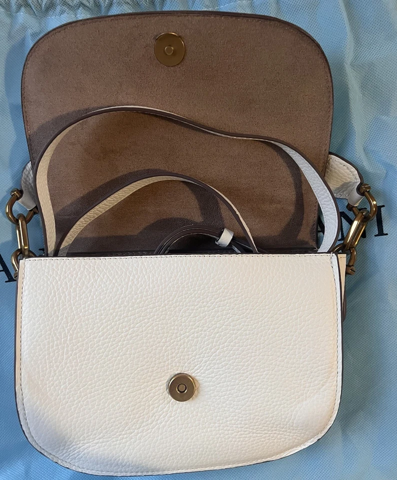 Cartera de cuero Antonio Melani blanca con correa bandolera desmontable solo usada 1x Foto 2 de 4