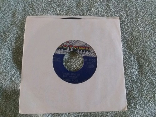 45 RPM Motown M1165 Diana Ross "Reach Out and Touch/Dark Side of...." Excellent - Imagen 3 de 4