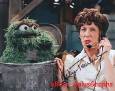 LILY TOMLIN... Ernestine, The Operator with Oscar, The Grouch - SIGNED LILY TOMLIN... Ernestine, The Operator with Oscar, The Grouch - SIGNED