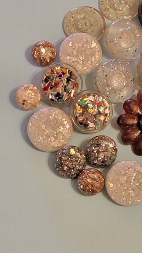 Fabulous & Lot Antique Vtg Glitter & Confetti Buttons Lucite Early Plastics - Picture 2 of 11