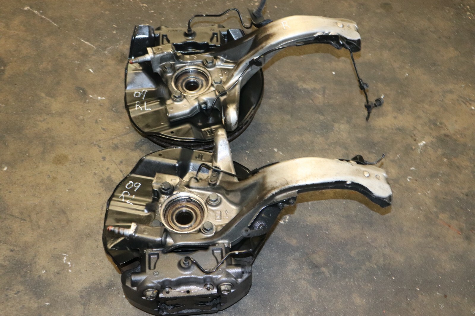 20092012 Acura RL Front Calipers Brakes Disc Hub Knuckles Rotors Assembly OEM eBay