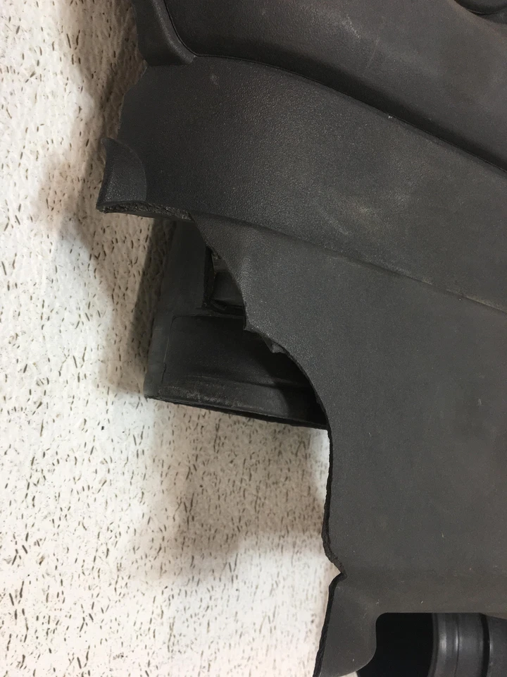 99 00 01 02 03 04 05 11 12 13 14 15 Volkswagen JETTA EXCEPT GLI Engine Cover Foto 2 de 3