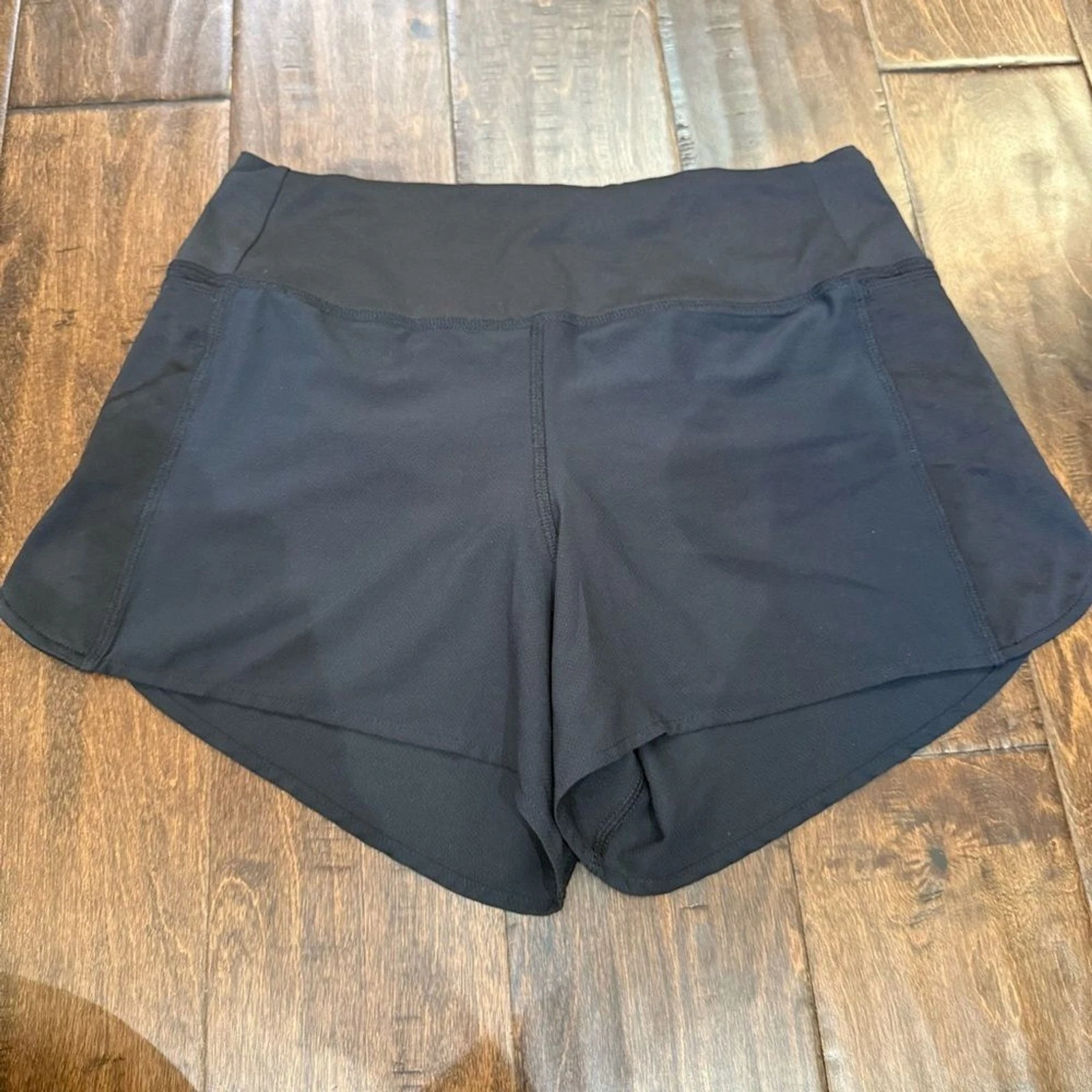 Runnin Rabbit Summit Chasers 4" Shorts Black size Small Performance Training
