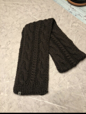 The North Face Scarf Women’s Brown Chunky Cable Knit