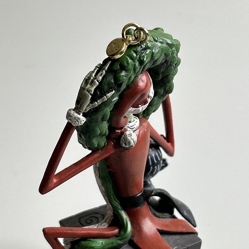 DISNEY STORE NIGHTMARE BEFORE CHRISTMAS JACK & SCARY TEDDY SKETCHBOOK ORNAMENT - Picture 6 of 8