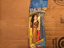 HEROES DC/MARVEL WONDER WOMAN COLLECTORS PEZ CANDY DISPENSER