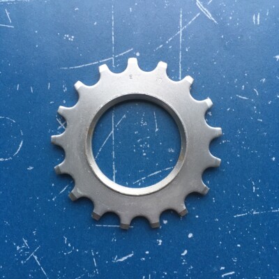 Seltener Suntour Zahnkranz (Ritzel) E17 - TOP-Zustand