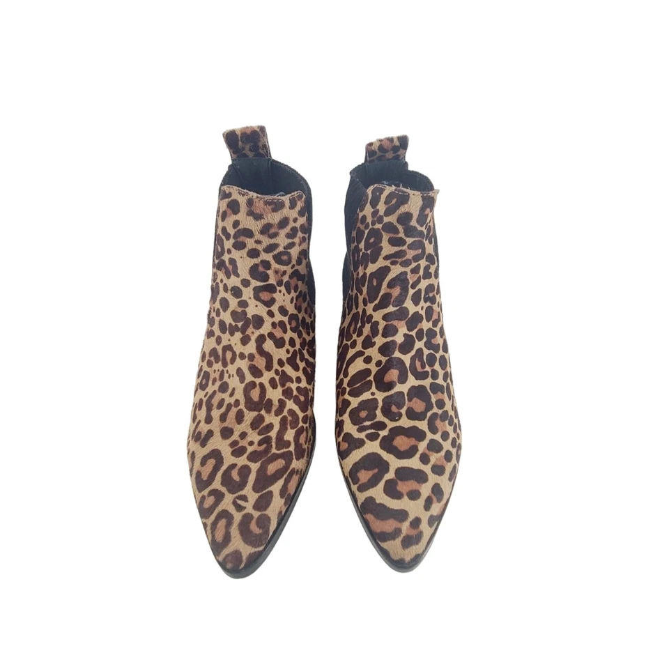 Женские сапоги Dolce Vita с анималистическим принтом без застежек с миндальным носком размер 8 - Изображение 2 из 4