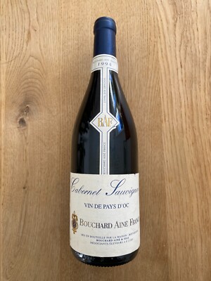 Biete eine Flasche 1994 CabernetSauvignon Vin de Pays DOC Bouchard Aine France .