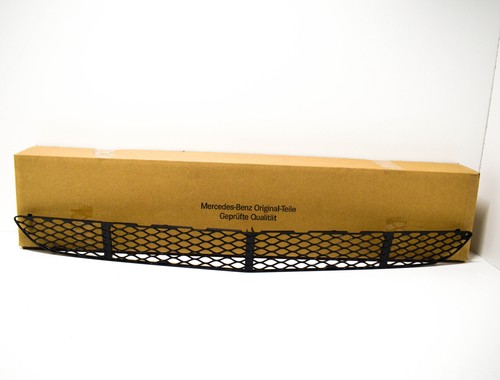 MB CLS C219 Kühlergrill für Frontstoßstange unten Mitte A2198850053 - Bild 1 von 11
