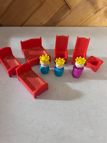 VINTAGE FISHER PRICE LITTLE PEOPLE CASTLE 993 REPLACEMENT 9 PC LOT KING PRINCE