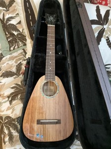 Romero Creations Tiny Tenor Ukulele Koa Acacia with hard case 