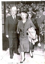 1953 Harry Truman Bess Steve Mitchell Chicago Il Home Press Vintage Photo 6x8