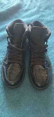 The Air Jordan 1 Mid Patent SE 'Triple Black' 