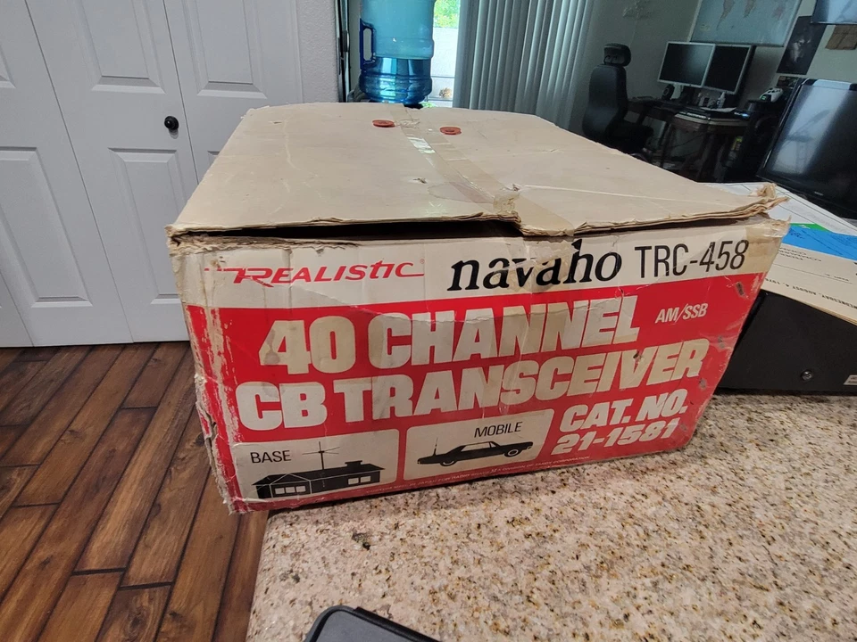Radio CB Estación Base Navaho TRC-458 Realista De Colección. Necesita micrófono y reparaciones. Foto 2 de 4