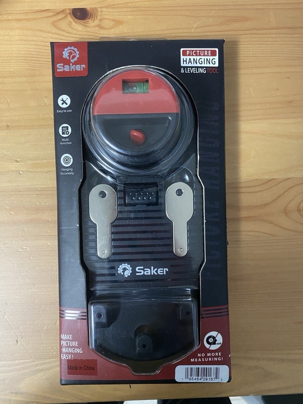 Saker Picture Hanging and Leveling Tool Kit Brand New 