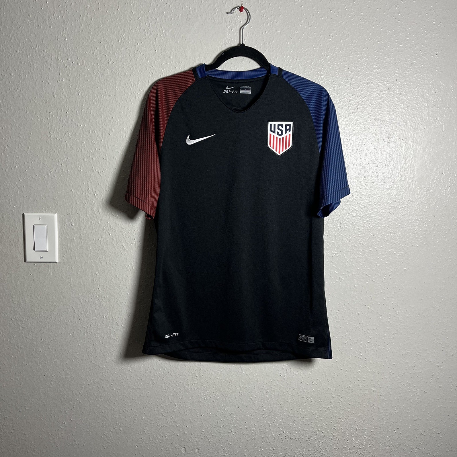 Nike USA Team US USMNT 2016 Away Soccer Jersey Black Men’s Size Medium Fifa