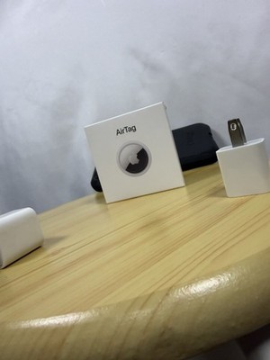 Apple AirTag Bluetooth Tracker Tracking Device 1 Pack Retail Box MX532LL/A