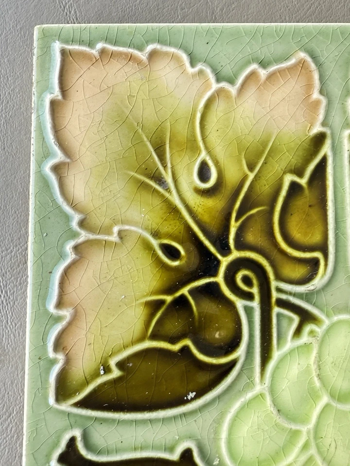 Art Nouveau Tile High Relief Floral Grapevine 6”sq - Image 2 of 4