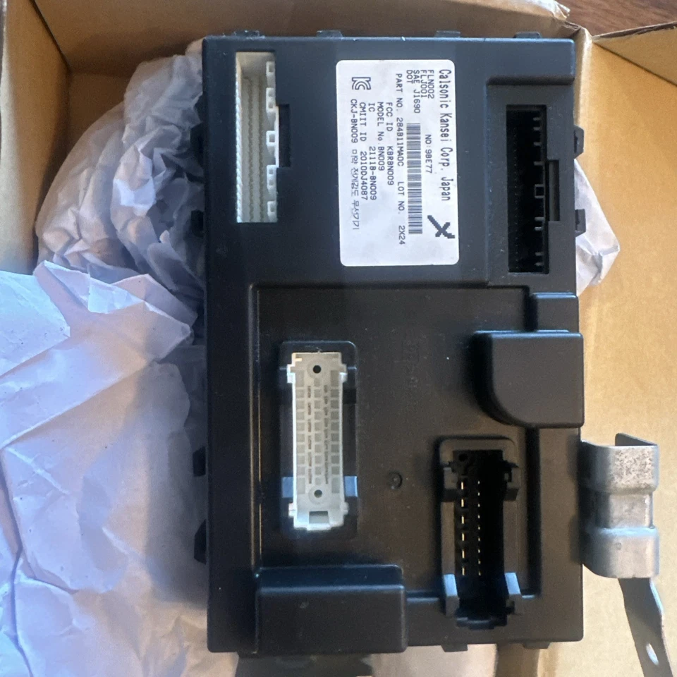 Módulo de control de carrocería Infiniti M37 M35 unidad BCM 284B1-1MA0C, OEM de fábrica Foto 2 de 4
