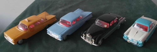 ORIGINAL VINTAGE CORGI TOYS DIECAST CAR LOT CHEVROLET IMPALA TAXI BENTLEY etc
