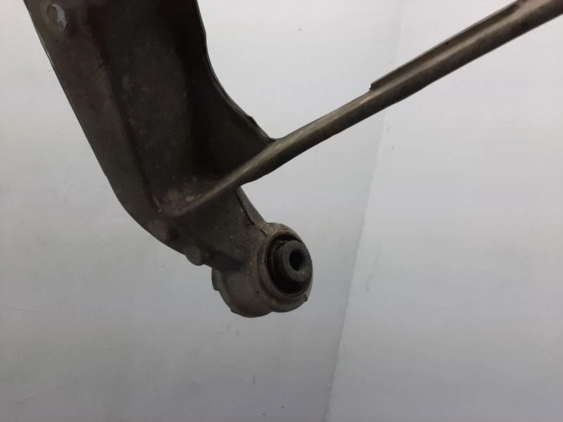 Brazo de control inferior derecho pasajero delantero 03-06 FORD EXPEDITION 6L1Z3078AA Foto 4 de 4