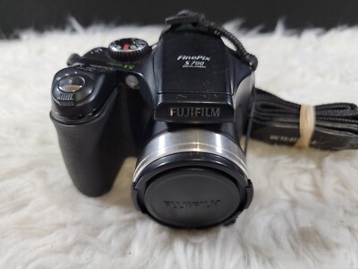 FUJIFILM　FinePix　AV180 Fujifilm AV180 Digital Compact – Retro Camera Shop