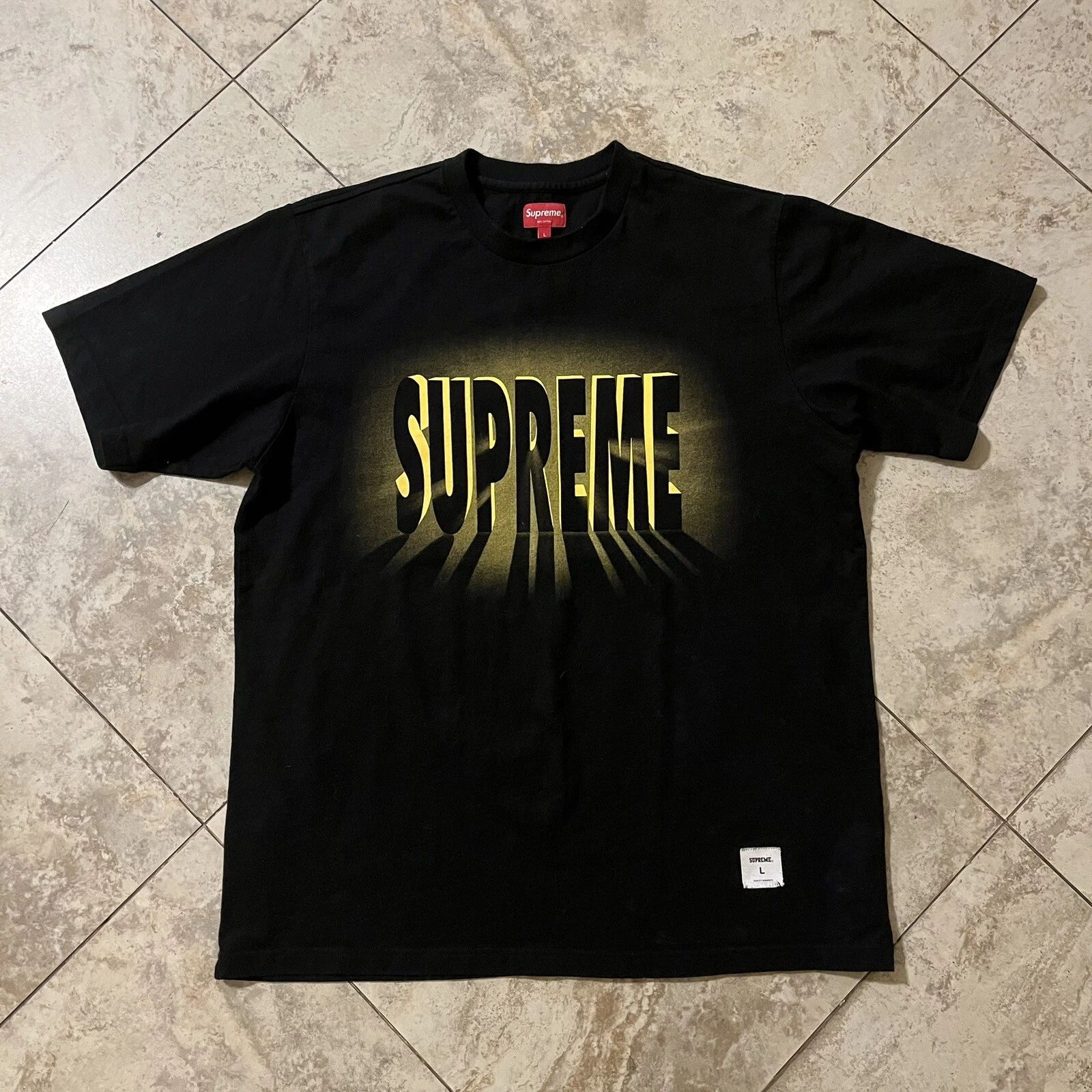 Supreme   Tee néon   Large   Noir   D'occasion