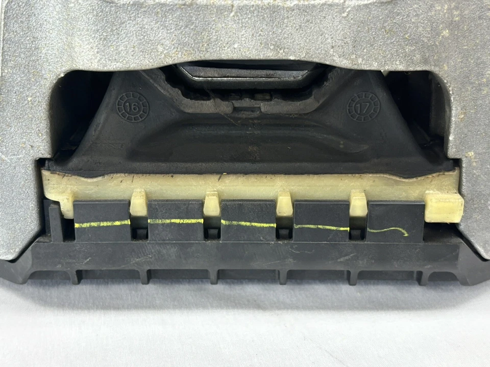 Soporte de transmisión genuino GM 84069317 para GMC Acadia 2017-2019 Foto 4 de 4