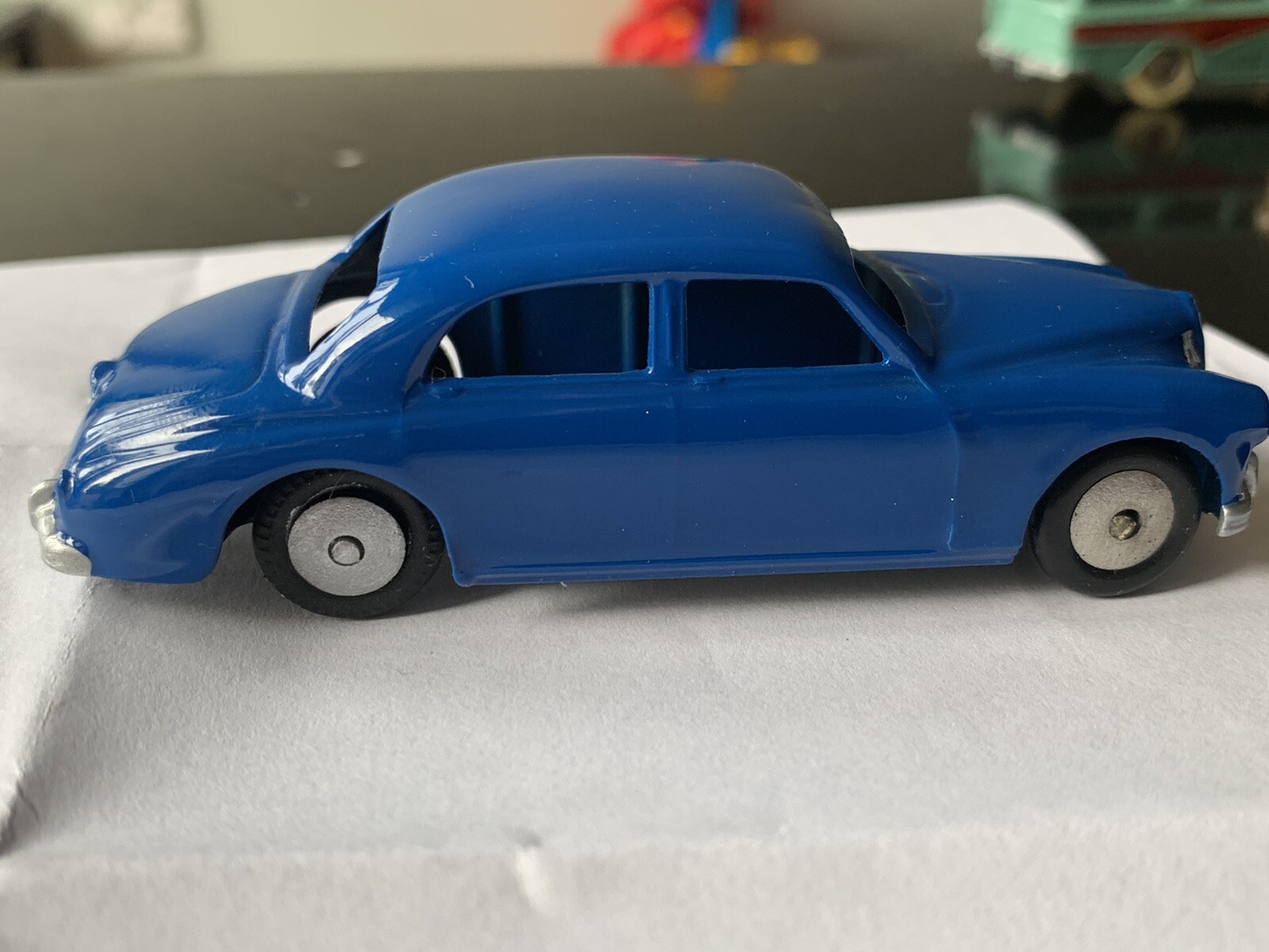 Picture 2 of 7
