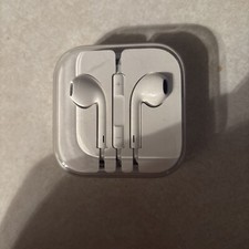 Apple EarPods In Ear Canal Headset - White MNHF2AM/A