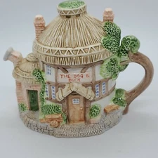 Vintage Leonardo Collection The Dog & Duck Teapot Decorative Collectible England