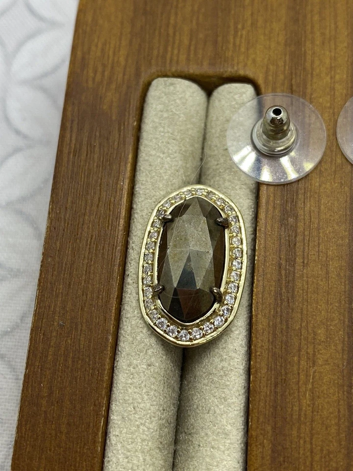 Pendientes Kendra Scott Elaine Cristal Pirita Halo Tono Dorado Foto 2 de 4