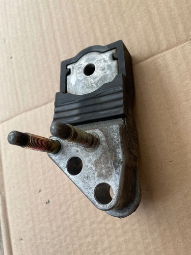 Toyota Celica T23 Gen7 99-06 Top Right Engine Mount Bracket 2ZZ-GE - Picture 3 of 5