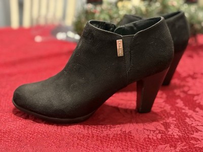 Women s Anne Klein Xland Ankle Boots Black Faux Suede Size 10
