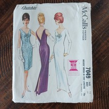 UNCUT Vtg McCall' 7049 Size 14 34 Bust 1960s Evening Formal Dress Pattern